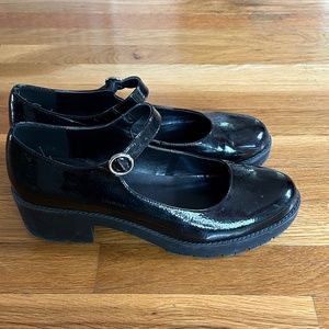 Treaded Mary Jane Platforms / 90's, y2k / size 10